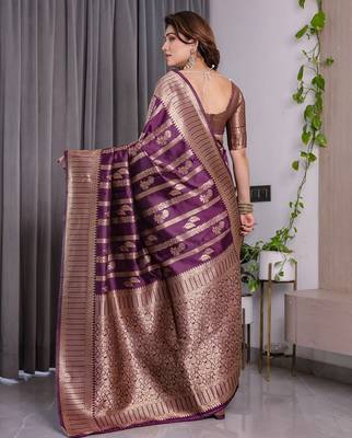wine silk blend banarasi saree with unstitched blouse piece 3