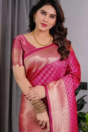 pink silk blend banarasi saree with unstitched blouse piece