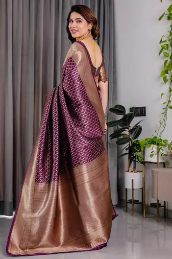 purple silk blend banarasi saree with unstitched blouse piece