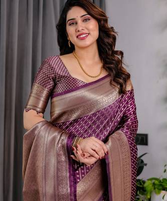 purple silk blend banarasi saree with unstitched blouse piece 5