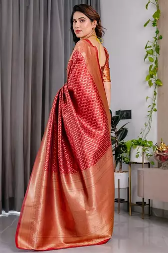 red silk blend banarasi saree with unstitched blouse piece