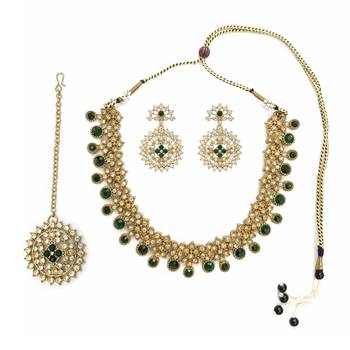 Gold plated traditional kundan-style necklace set with earrings & maangtikka 3