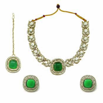 Gold plated traditional kundan-style necklace set with earrings & maangtikka 3