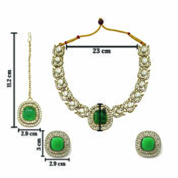 Gold plated traditional kundan-style necklace set with earrings & maangtikka 5