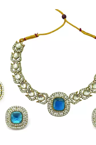 Gold plated traditional kundan-style necklace set with earrings & maangtikka