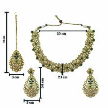 Gold plated traditional bridal kundan-style necklace set with earrings & maangtikka 5