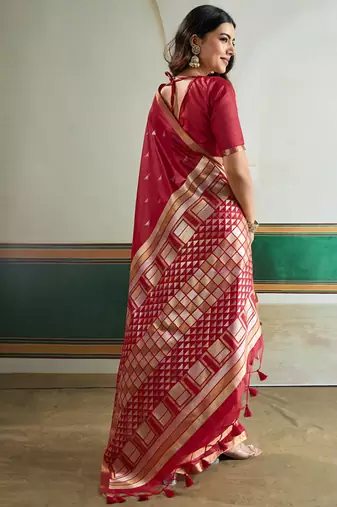 red silk blend weaving handloom festival wear saree