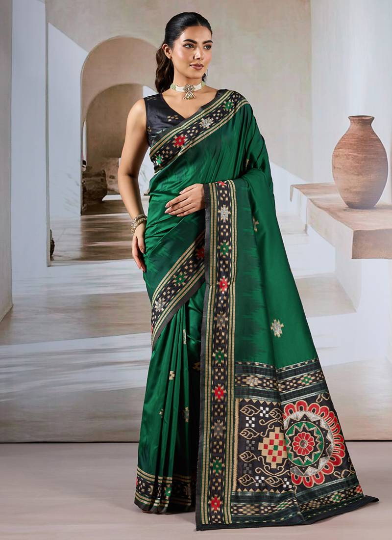 Green patola handloom weaving silk Blend saree