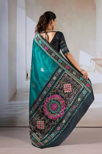 Teal patola handloom weaving silk Blend saree
