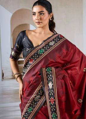 Red patola handloom weaving silk Blend saree 4