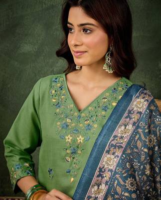 Light green women kurta pant dupatta set 3