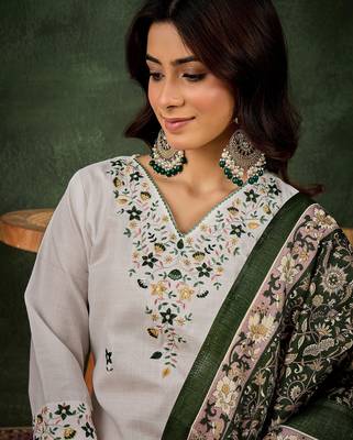 White women kurta pant dupatta set 2