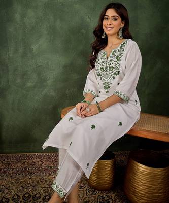 Green women kurta pant set 3