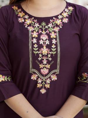 Purple women kurta pant dupatta set 4