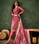 Purple women kurta pant dupatta set