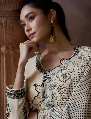Cream chinon silk embroidered work suit 4