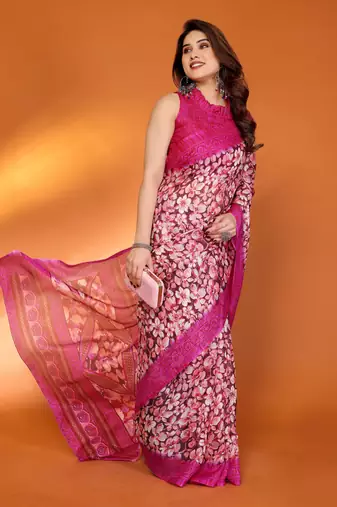 Mannequin store printed saree