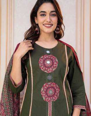 Cotton cambric printed a-line kurti-pant-dupatta  set 4