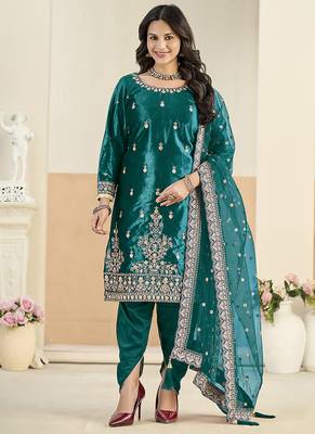teal velvet embroidered salwar kameez with patiala bottom 2