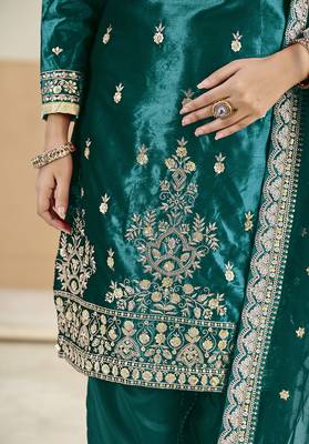 teal velvet embroidered salwar kameez with patiala bottom 4