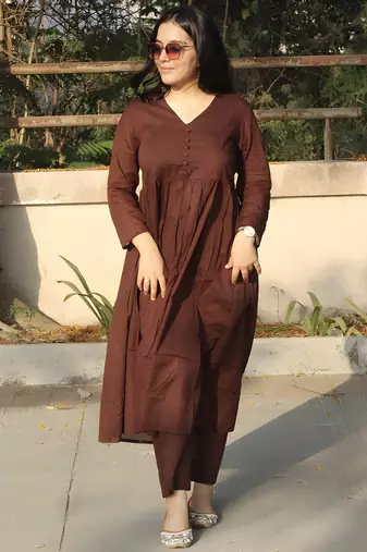 Women's Long Flared V-Neck with Button Details Anarkali shape Empire Waist,Kurta Pant Set