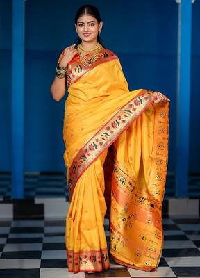 yellow weaving paithani gold copper zari weaving meenakari border saree 1