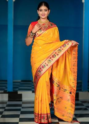 yellow weaving paithani gold copper zari weaving meenakari border saree 5
