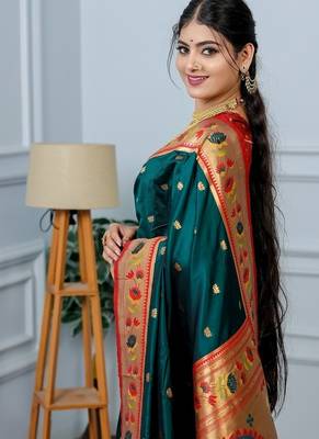 green color weaving paithani gold copper zari weaving meenakari  border saree 3