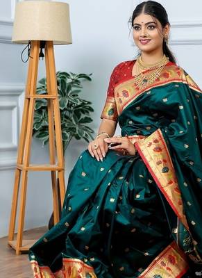 green color weaving paithani gold copper zari weaving meenakari  border saree 5