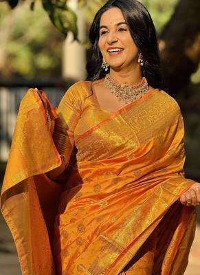 orange color zari woven banarasi art silk blend saree 4