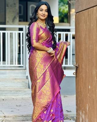 wine color zari woven banarasi art silk blend saree 4