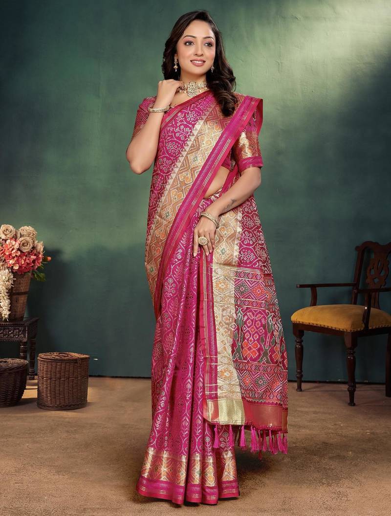 Pink jacquard silk kurta payjama koti & saree couple set