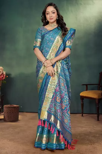 Sky blue jacquard silk kurta payjama koti & saree couple set