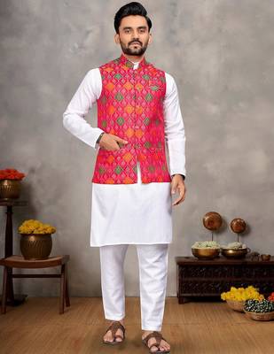 Elegant men's kurta with jacquard silk koti & women's pink saree set 4