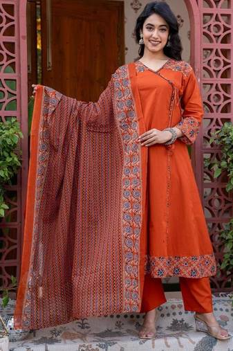Cotton cambric printed anarkali kurti-pant-dupatta  set