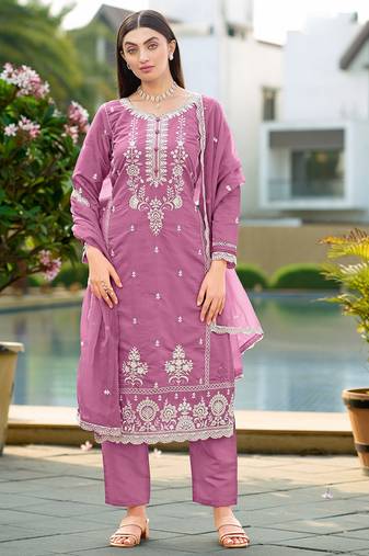 Pink color smart and desirable blended fabric salwar kameez