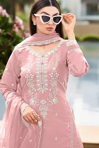 Purple color smart and desirable blended fabric salwar kameez