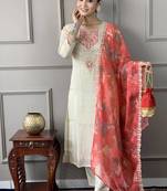 Cream Gold Chanderi Silk Embroidered Kurta Set With Pant & Printed Silk Dupatta