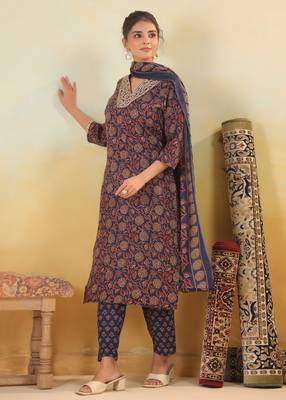 Blue color cotton stylish and trendy kurta set for girls 4