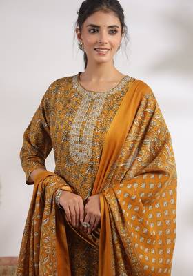 Mustard color cotton stylish and trendy kurta set for girls 3