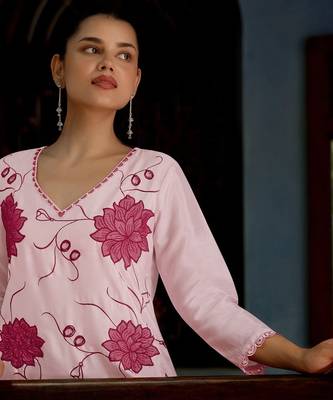 Pink color beautiful chinon embroidered kurta set 3