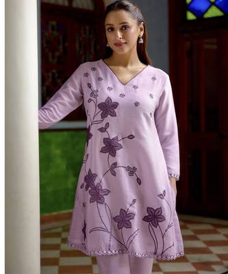 Purple color beautiful chinon embroidered kurta set 3