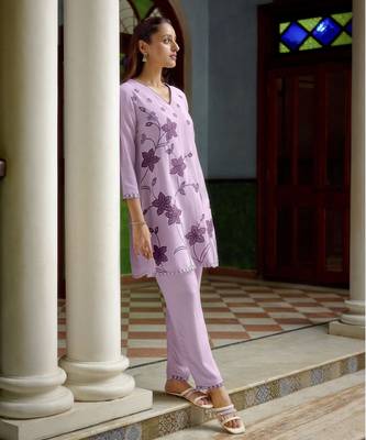 Purple color beautiful chinon embroidered kurta set 5