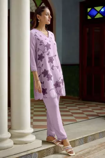 Purple color beautiful chinon embroidered kurta set