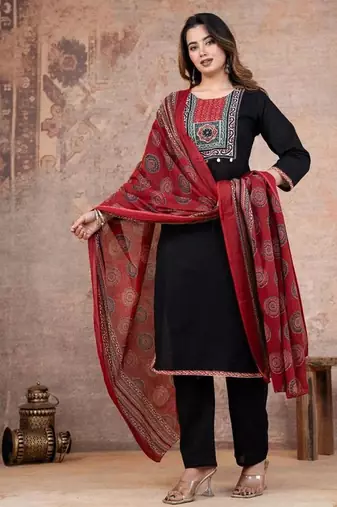Cotton cambric printed straight  kurti-pant-dupatta  set