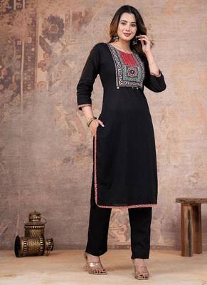 Cotton cambric printed straight  kurti-pant-dupatta  set 4
