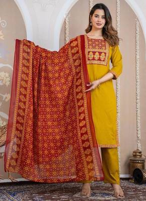 Cotton cambric printed straight  kurti-pant-dupatta  set 1