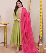 Green chinon  fabric beautiful graceful ceremonial kurta set