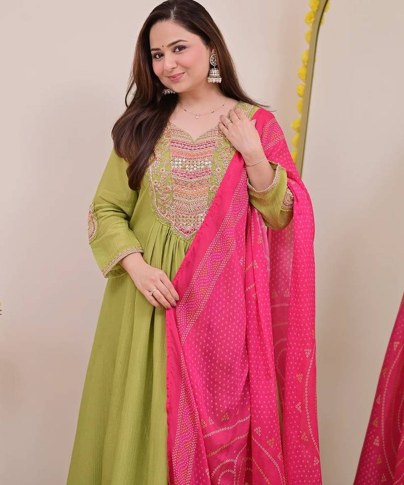 Green chinon  fabric beautiful graceful ceremonial kurta set