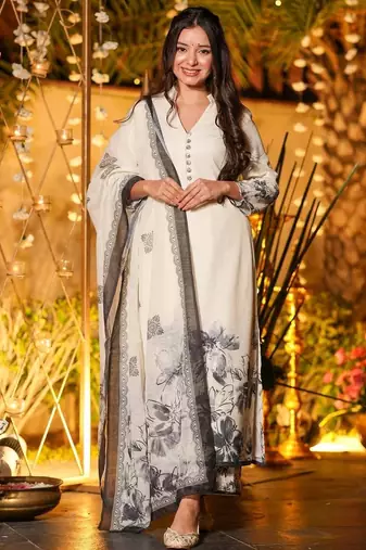 Off white viscose chanderi fabric beautiful graceful ceremonial kurta set